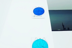 09__